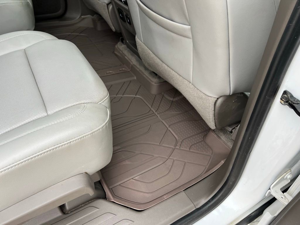 Used 2019 Chevrolet Traverse Premier w/ Driver Confidence II Package image 16