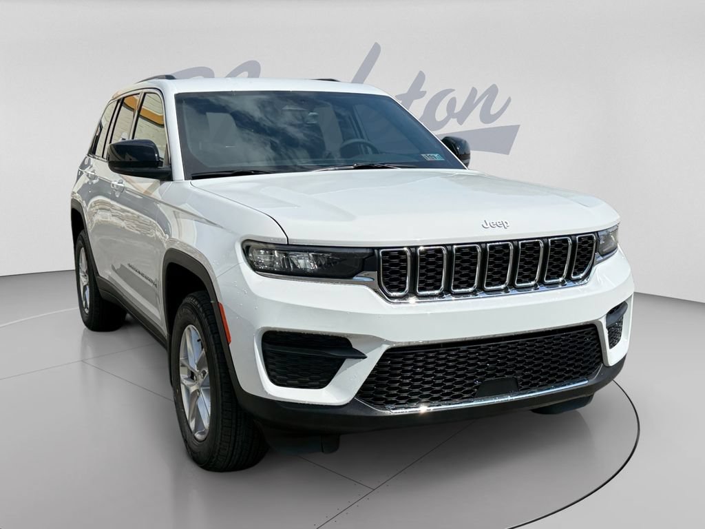 New 2026 Jeep Grand Cherokee Laredo AWD/4WD image 3