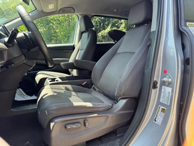 Used 2019 Honda Odyssey LX image 18