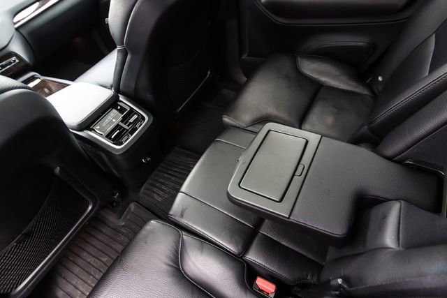 Used 2018 Volvo XC90 T6 Momentum w/ Convenience Package image 38