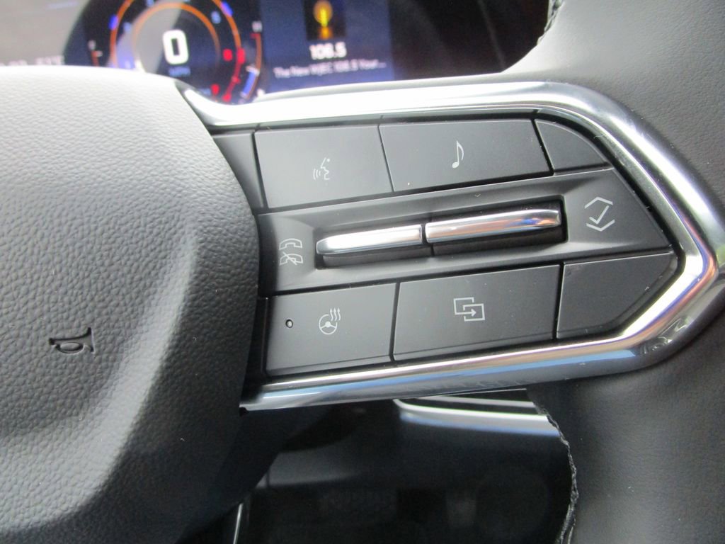 New 2026 Chevrolet Equinox LT w/ Convenience Package II image 32