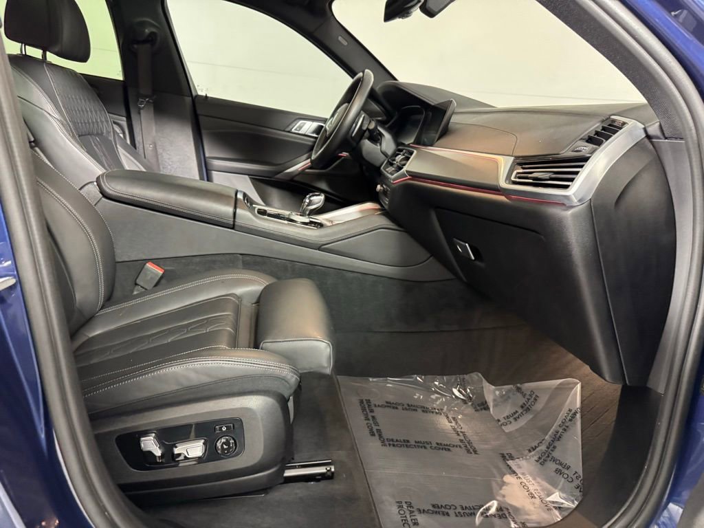 Used 2022 BMW X6 xDrive40i w/ Executive Package AWD/4WD image 30