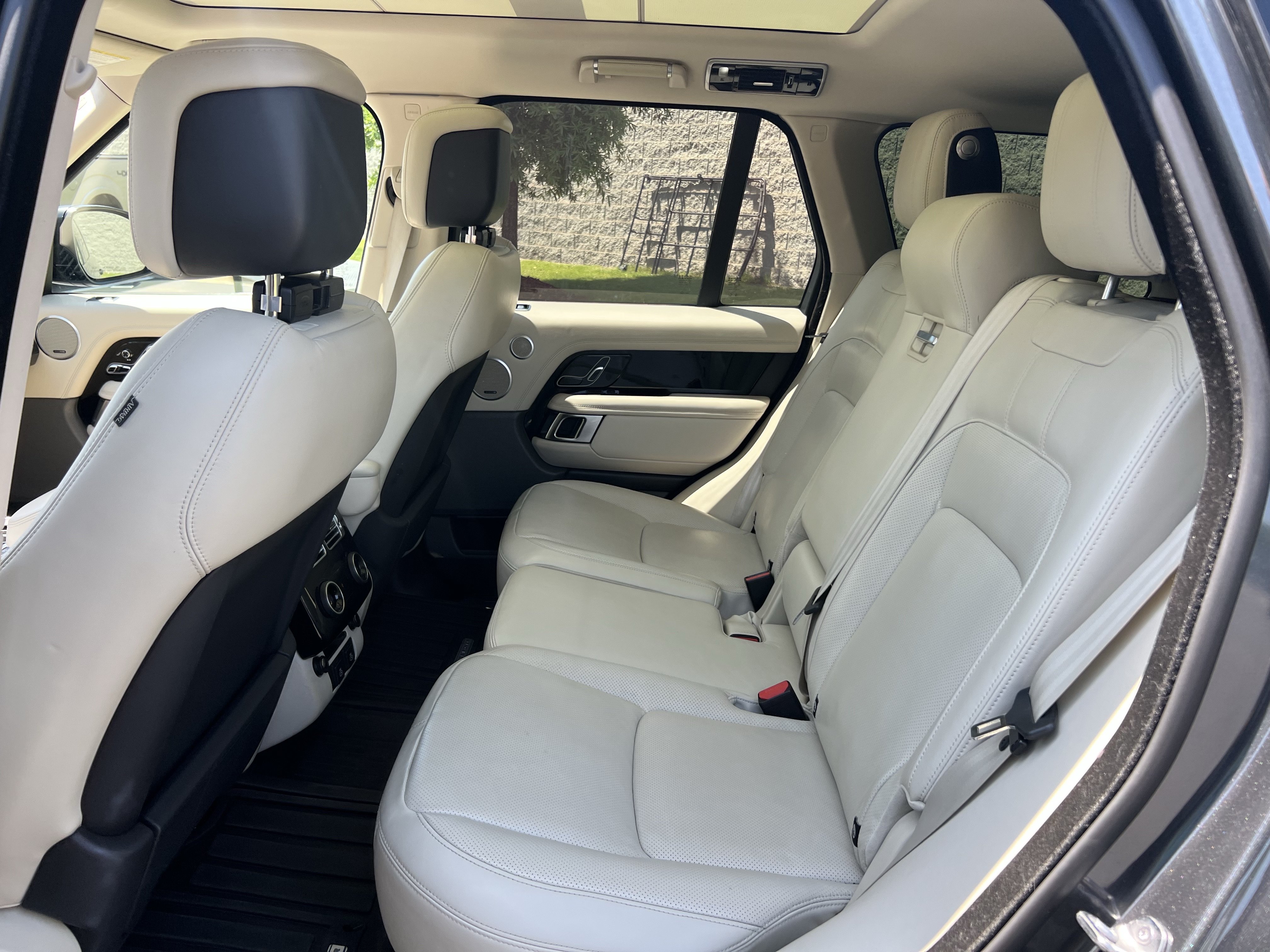 Certified 2022 Land Rover Range Rover Westminster Edition AWD/4WD image 31