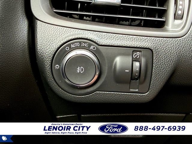 Used 2017 Buick Envision Essence image 19