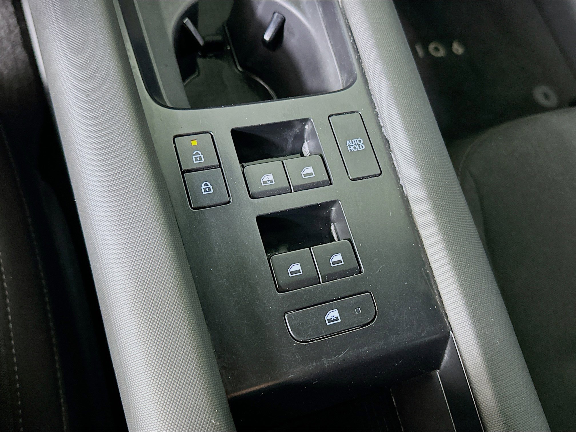 Used 2025 Hyundai Ioniq 6 SE image 25