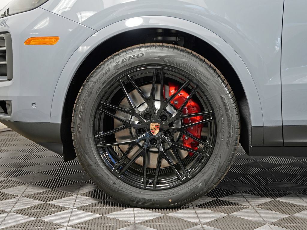New 2026 Porsche Cayenne S AWD/4WD image 13