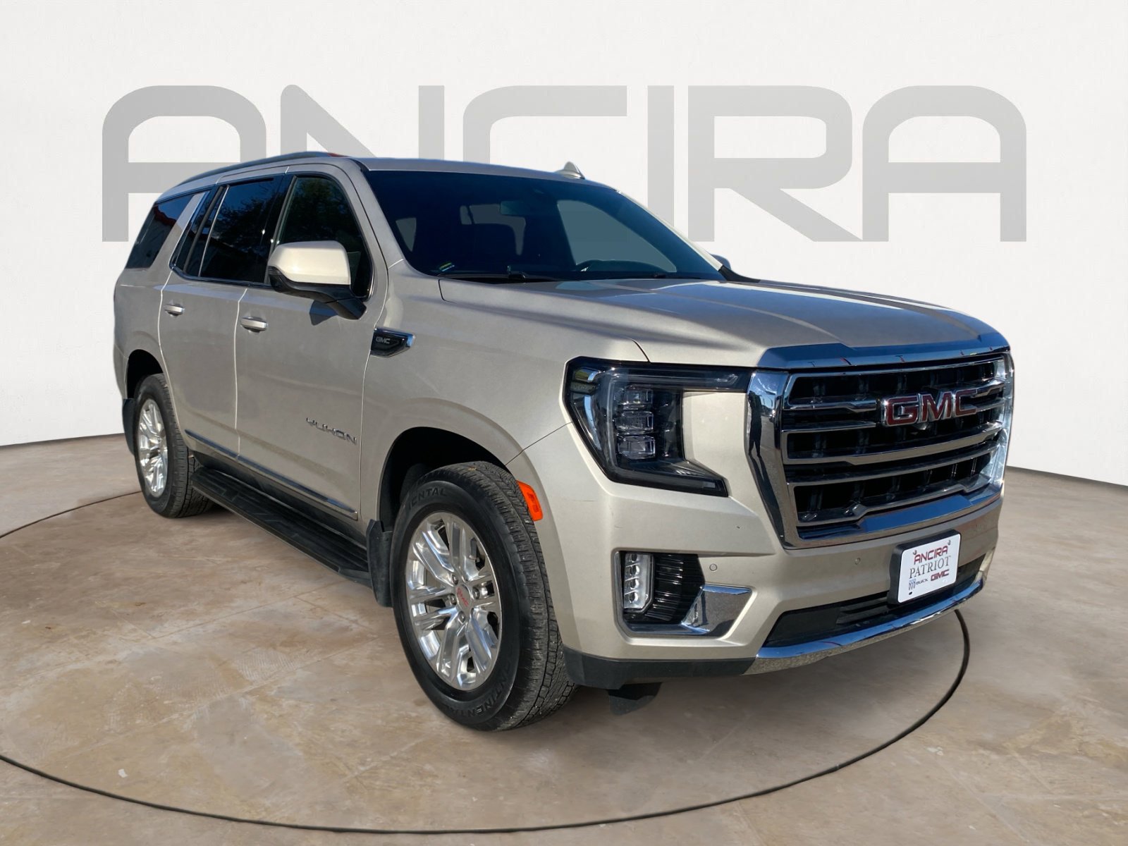 Used 2021 GMC Yukon SLT w/ SLT Luxury Plus Package image 4