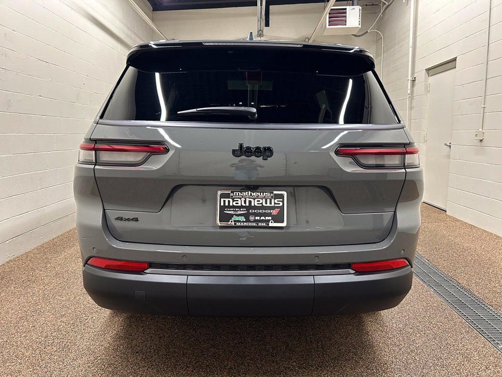New 2027 Jeep Grand Cherokee L Limited AWD/4WD image 3