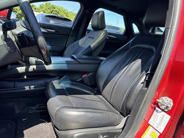 Used 2020 Lincoln MKZ Reserve w/ Elements Package AWD/4WD image 7