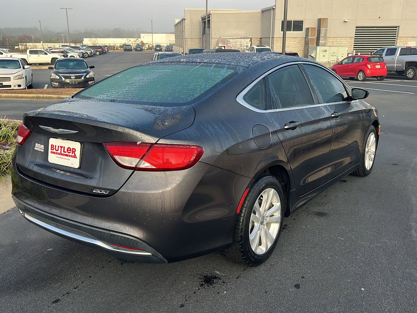 Used 2016 Chrysler 200 Limited image 6