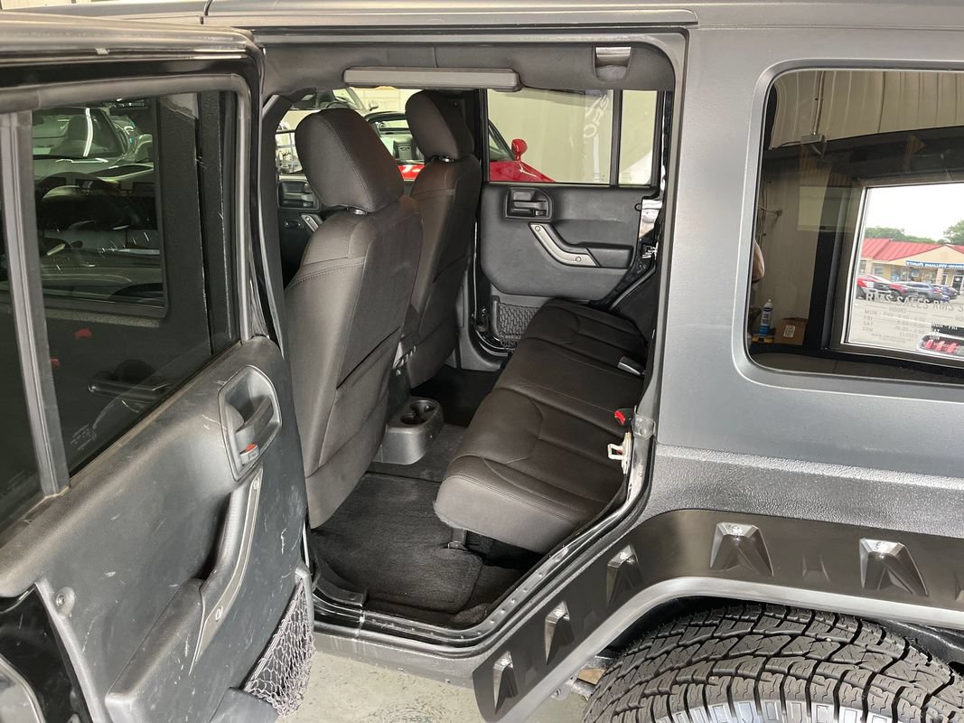 Used 2016 Jeep Wrangler Unlimited Sport AWD/4WD image 38
