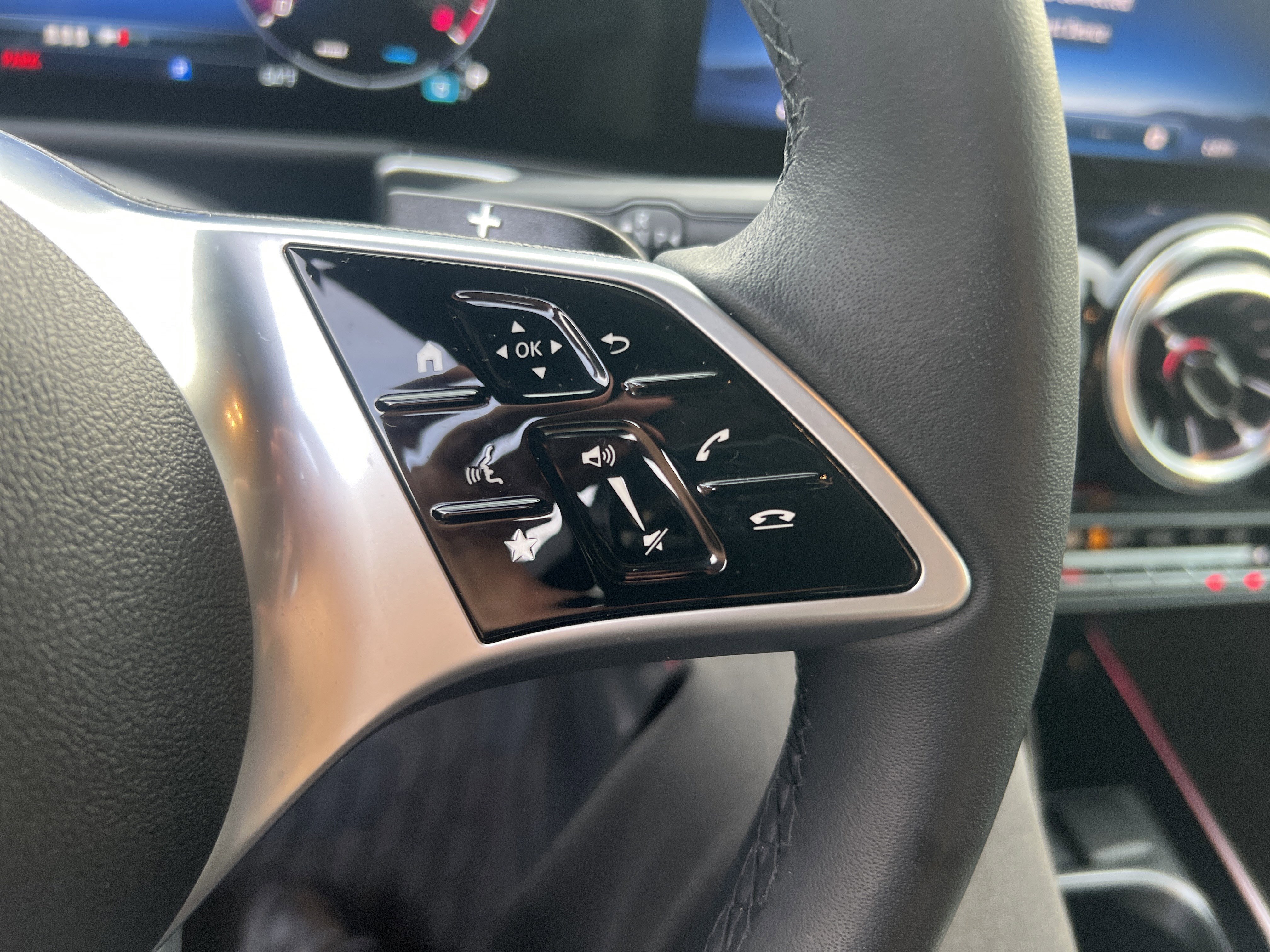 Certified 2025 Mercedes-Benz GLB 250 image 20