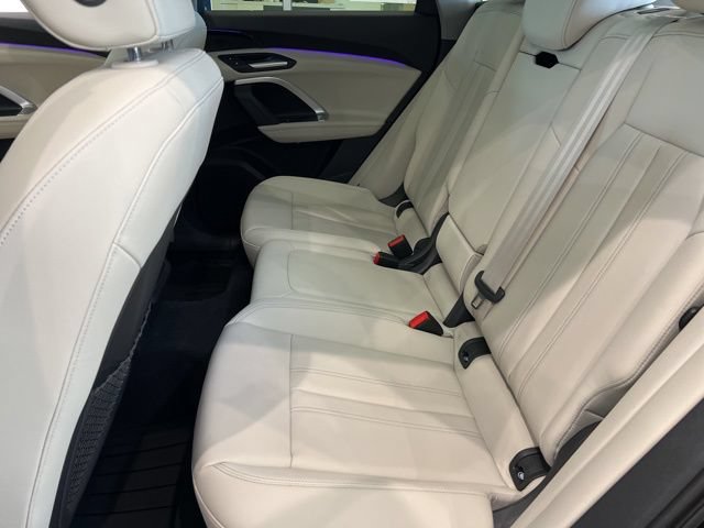 Used 2025 Audi Q5 Premium w/ Convenience Package AWD/4WD image 13