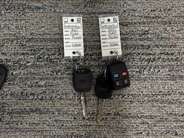 Used 2011 Ford Focus SEL FWD image 38