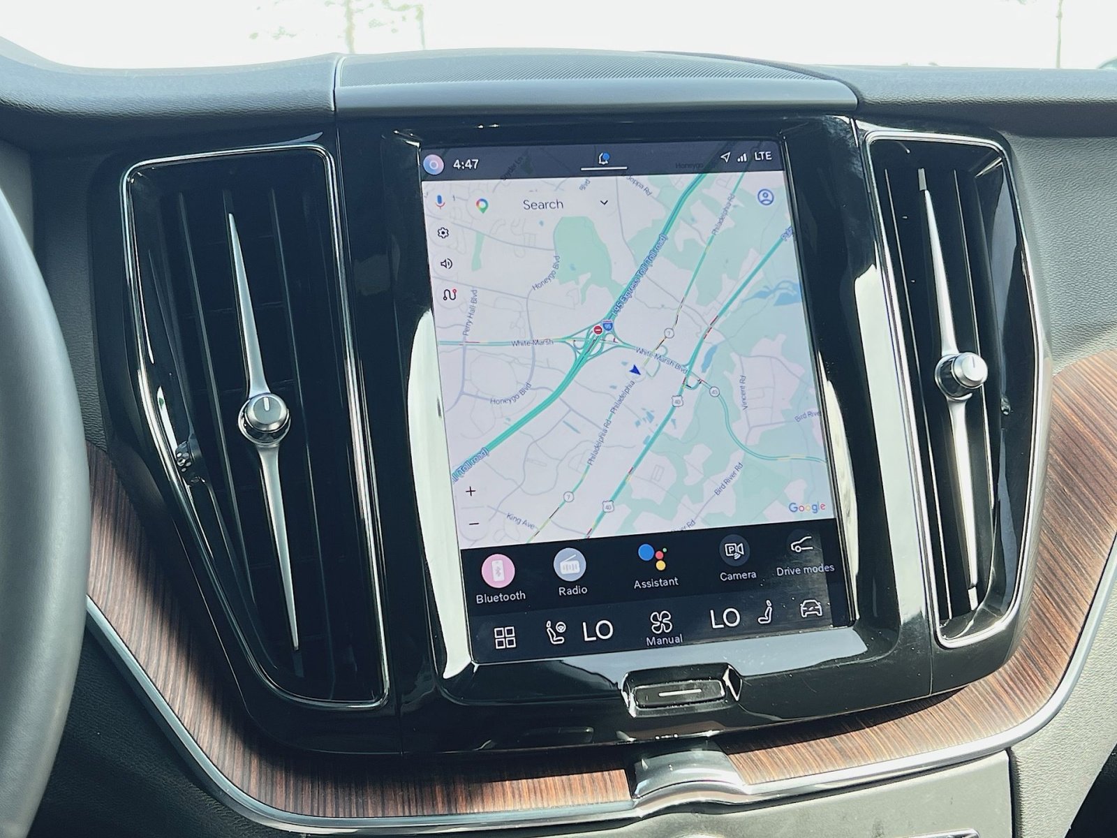 Certified 2023 Volvo XC60 B5 Plus w/ Climate Package AWD/4WD image 28