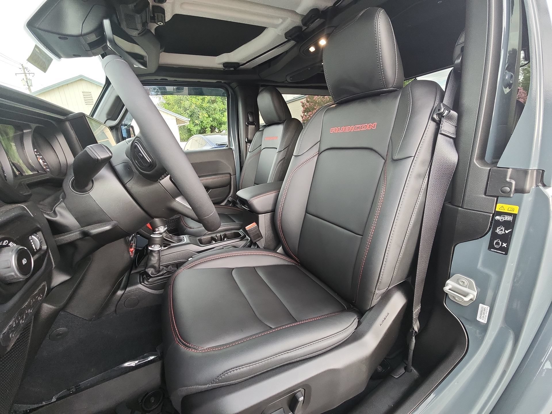 Certified 2026 Jeep Wrangler Rubicon AWD/4WD image 13