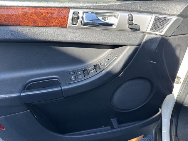 Used 2006 Chrysler Pacifica Touring image 24
