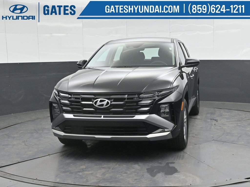 Used 2025 Hyundai Tucson SE AWD/4WD image 6