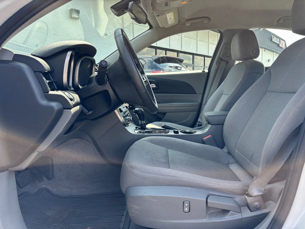 Used 2014 Chevrolet Malibu LS image 9