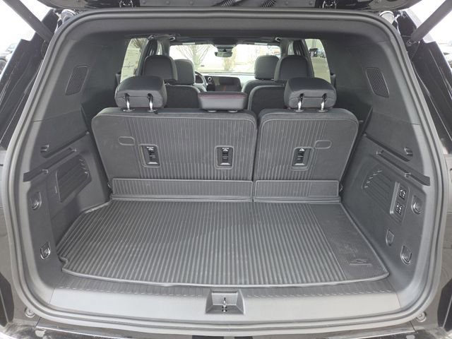 New 2026 Chevrolet Traverse RS w/ LPO, Floor Liner Package AWD/4WD image 30