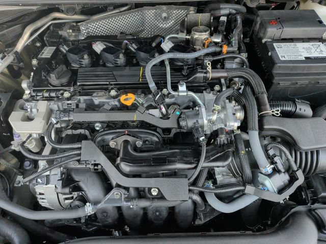 Used 2024 Toyota Corolla LE FWD image 33