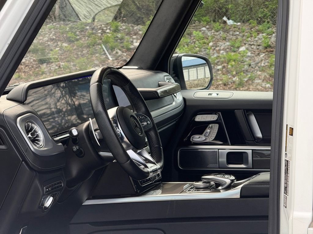 Used 2021 Mercedes-Benz G 63 AMG 4MATIC w/ AMG Night Package image 37