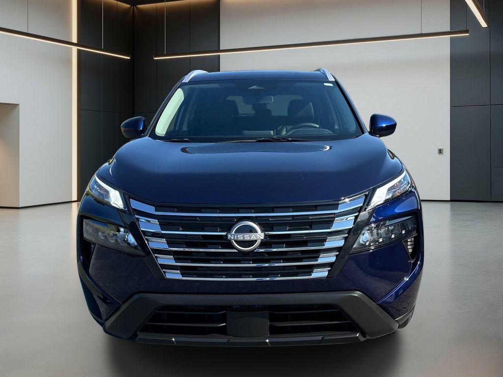 Used 2025 Nissan Rogue SV w/ SV Premium Package FWD image 9