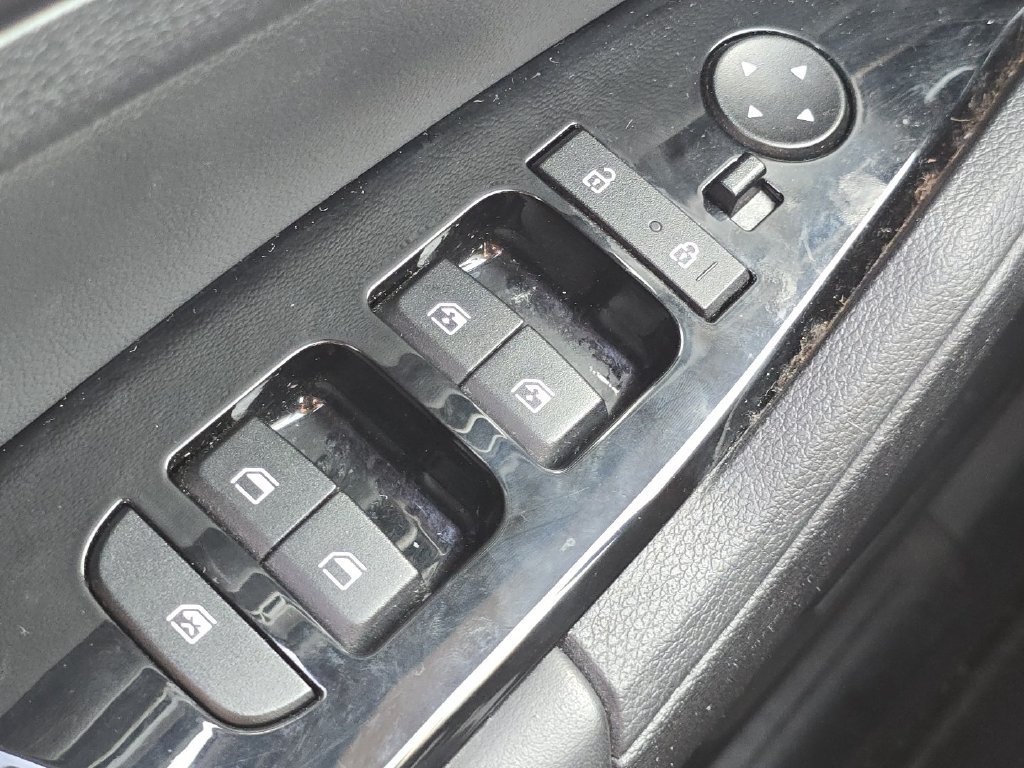 Used 2023 Kia Sportage EX AWD/4WD image 26