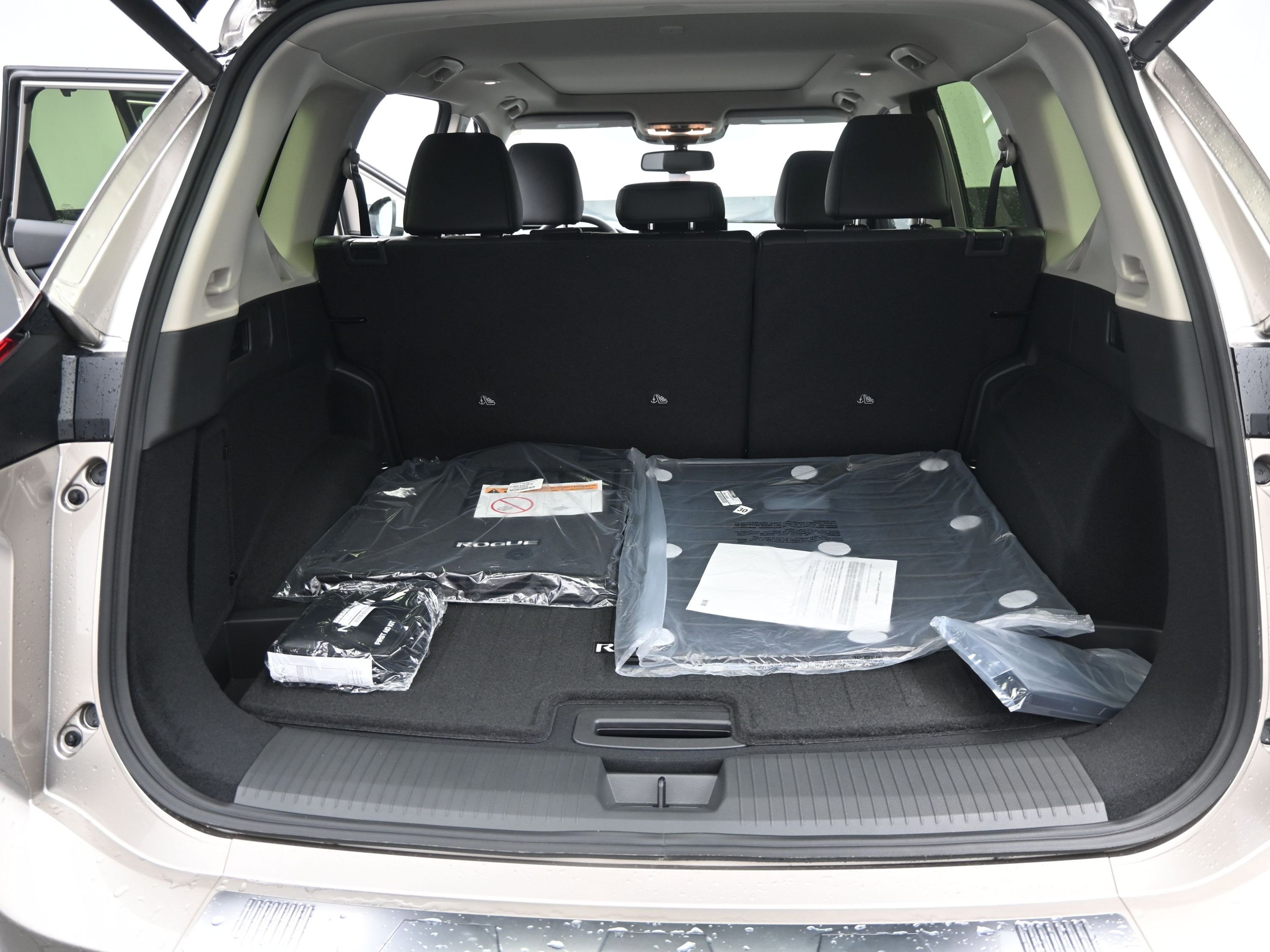 New 2026 Nissan Rogue Platinum image 18