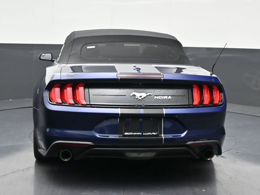 Used 2020 Ford Mustang Convertible image 4