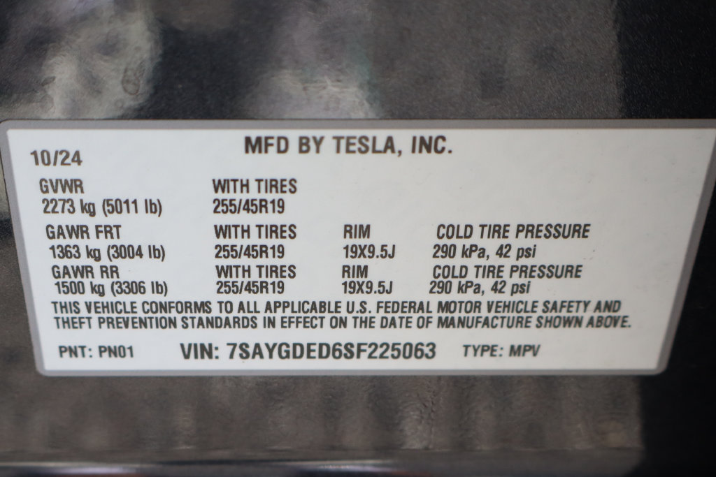 Used 2025 Tesla Model Y Long Range RWD image 41