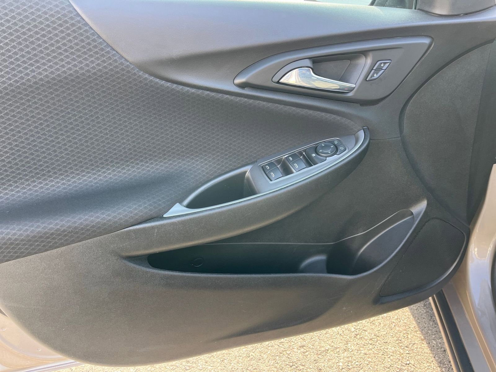 Used 2024 Chevrolet Malibu LT image 20