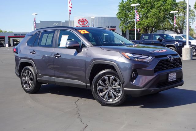 Certified 2022 Toyota RAV4 XLE Premium image 7