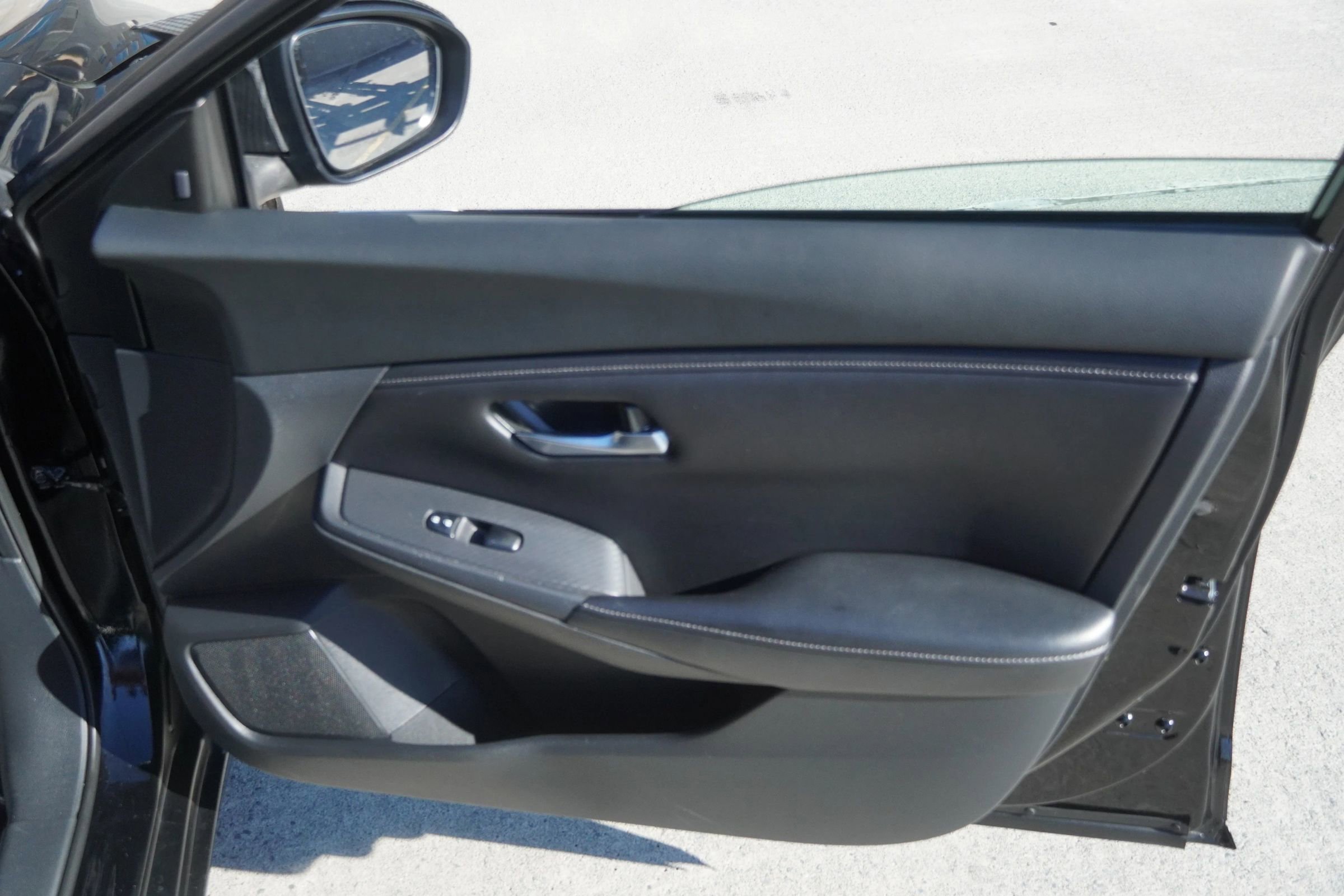 Used 2020 Nissan Sentra SV w/ Trunk Package image 33