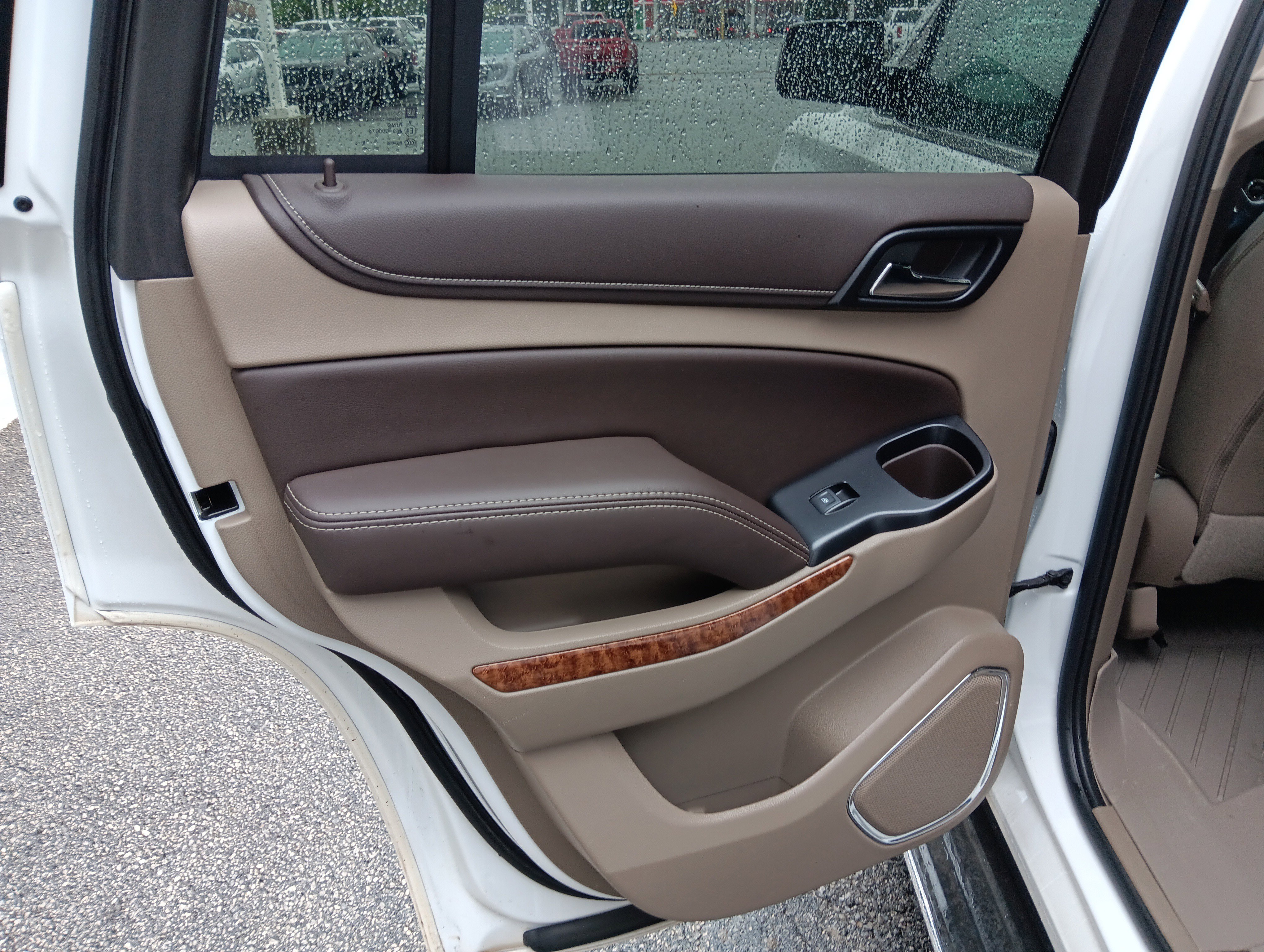 Used 2019 Chevrolet Tahoe Premier RWD image 18