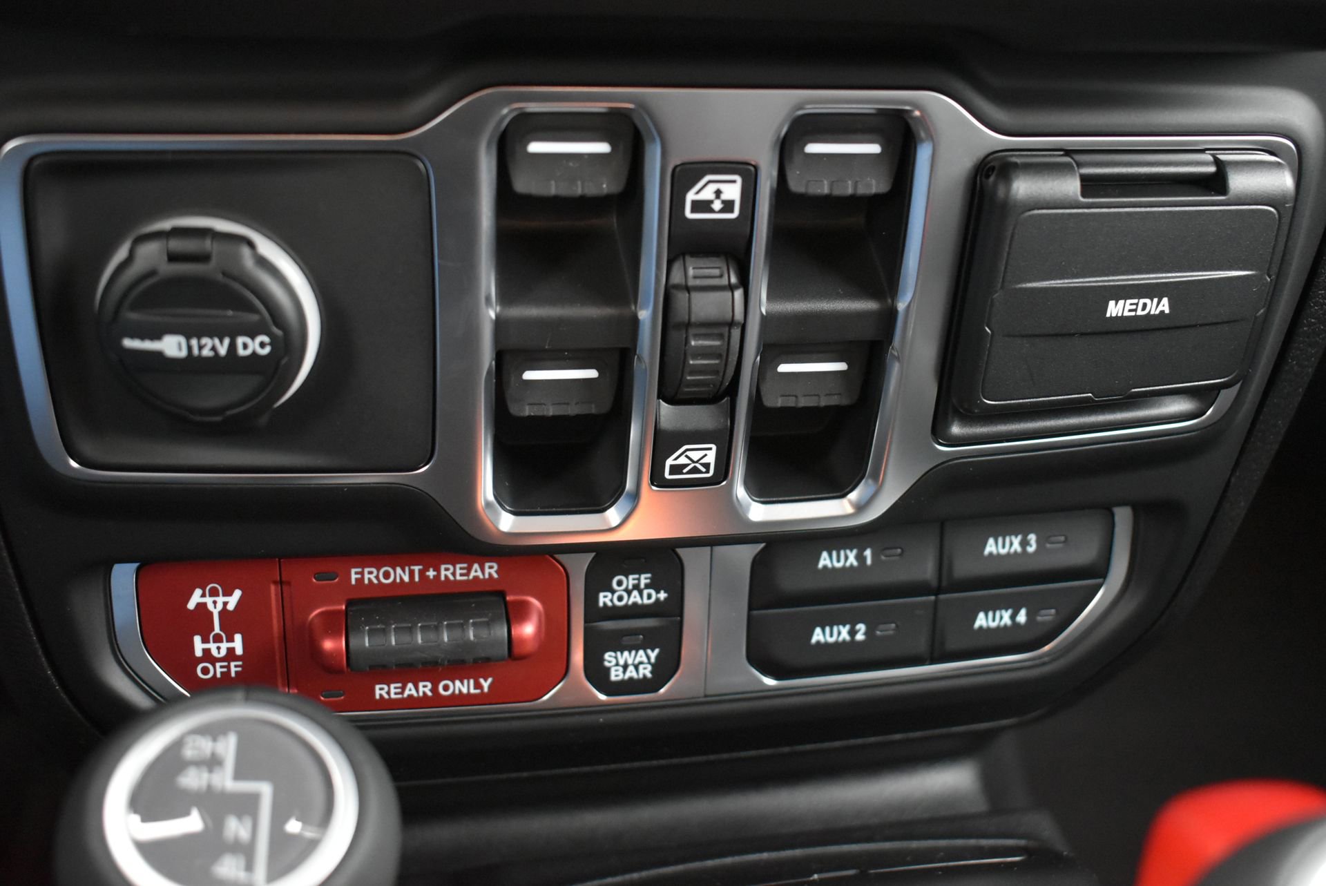 New 2026 Jeep Gladiator Rubicon w/ Steel Power Dome Hood Package image 30