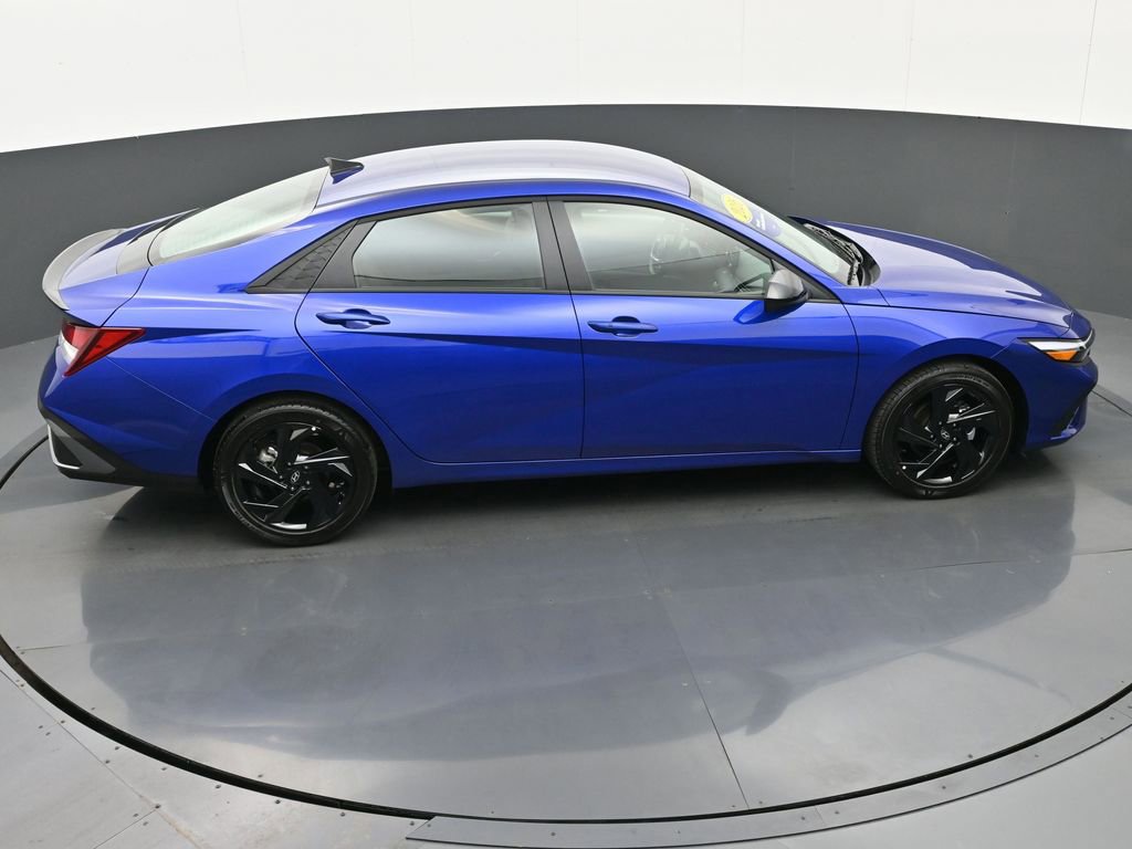 Certified 2026 Hyundai Elantra Sport w/ Cargo Package FWD image 33