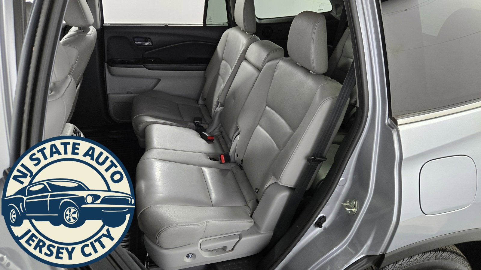 Used 2020 Honda Pilot Touring image 26