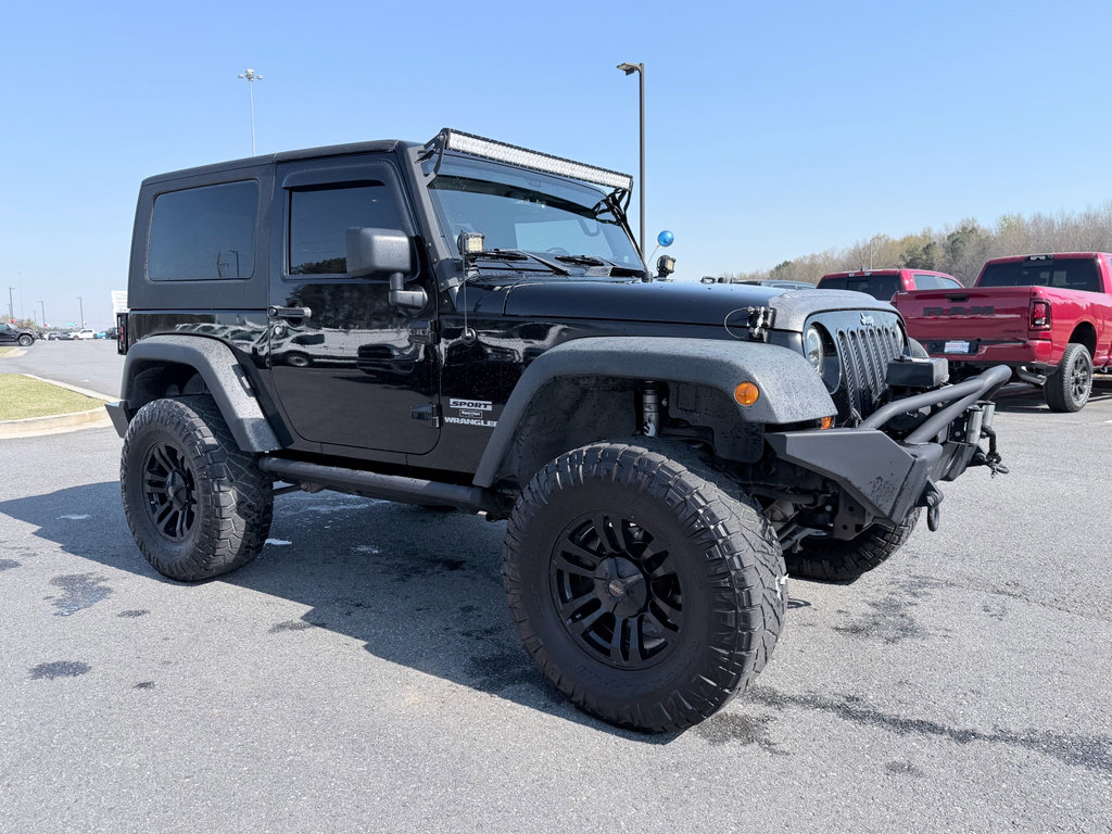 Used 2013 Jeep Wrangler Sport AWD/4WD image 2