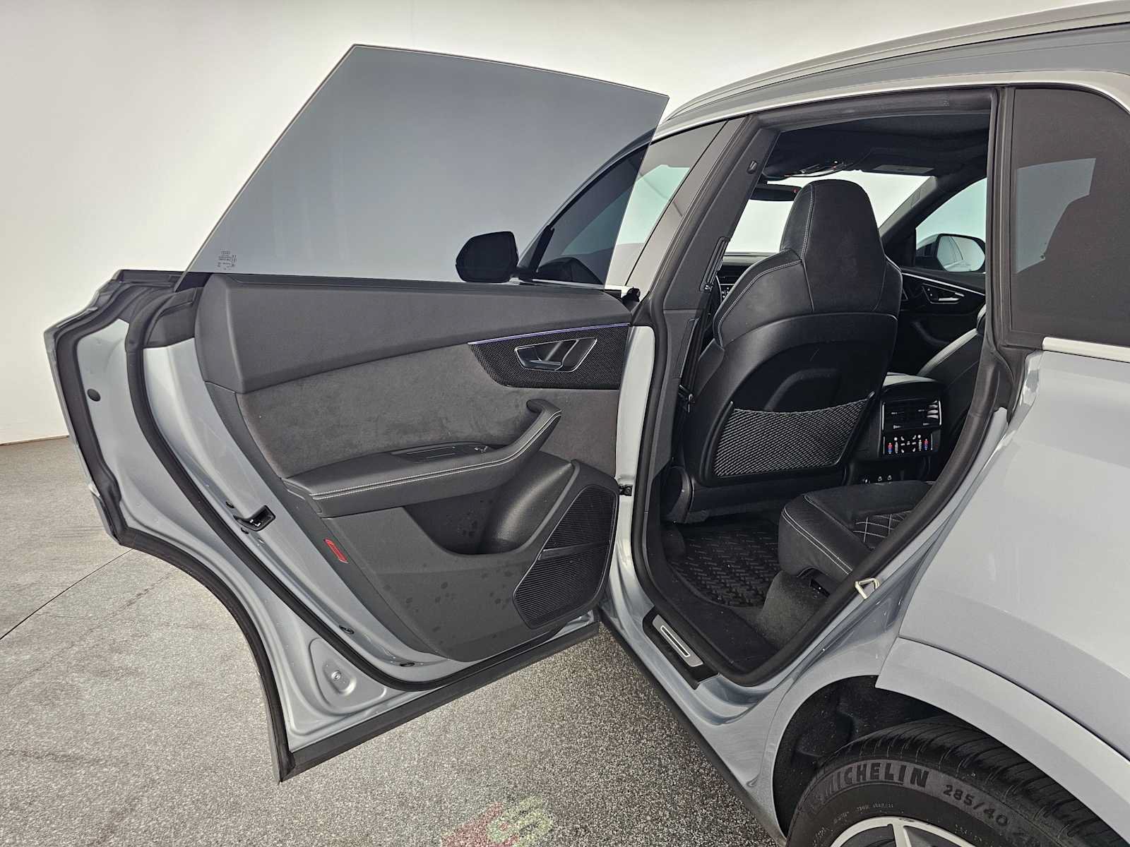 Used 2023 Audi SQ8 Premium Plus AWD/4WD image 15