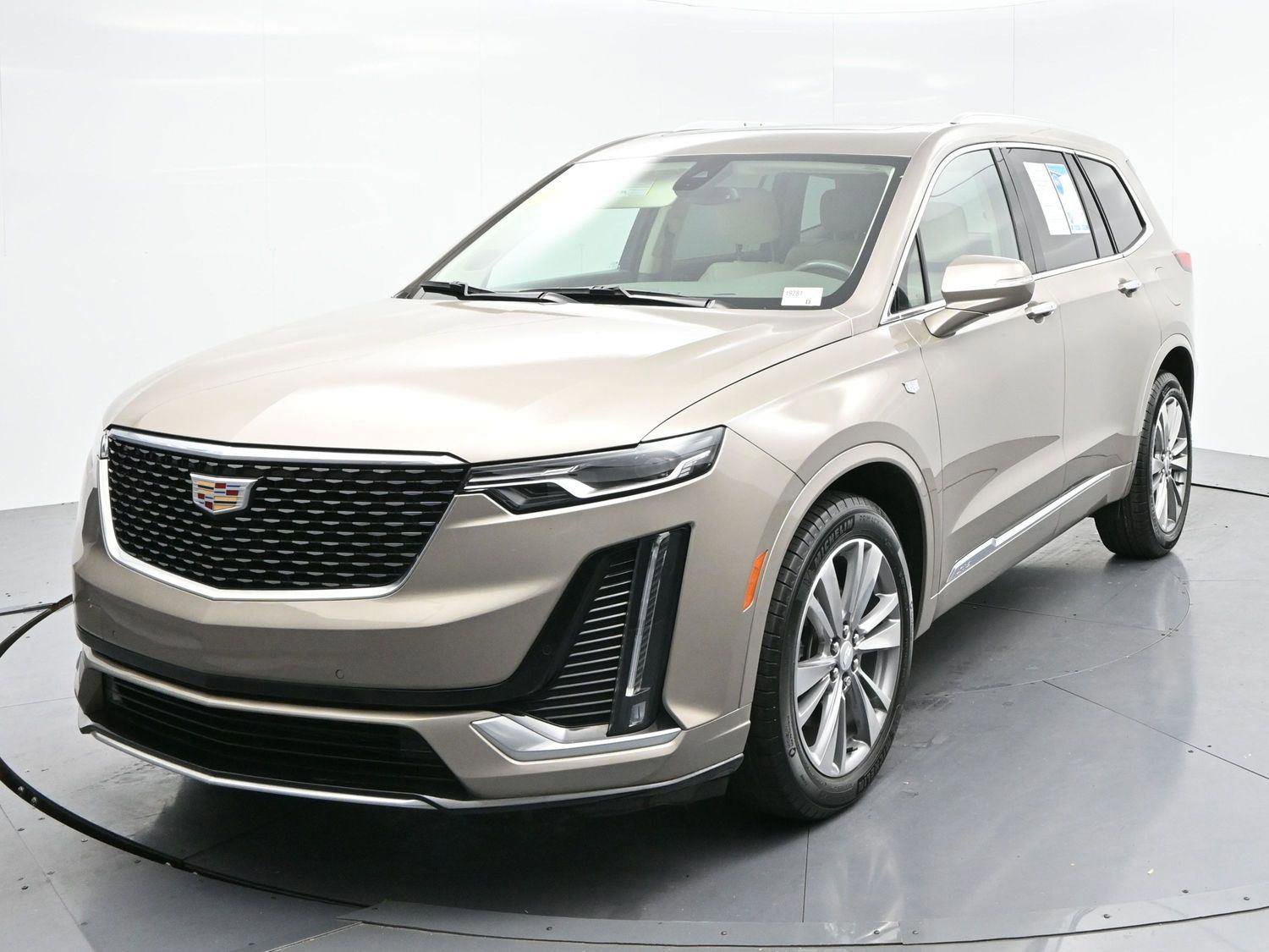 Certified 2022 Cadillac XT6 Premium Luxury image 3