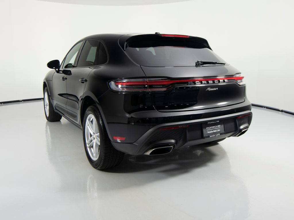 Certified 2025 Porsche Macan image 8