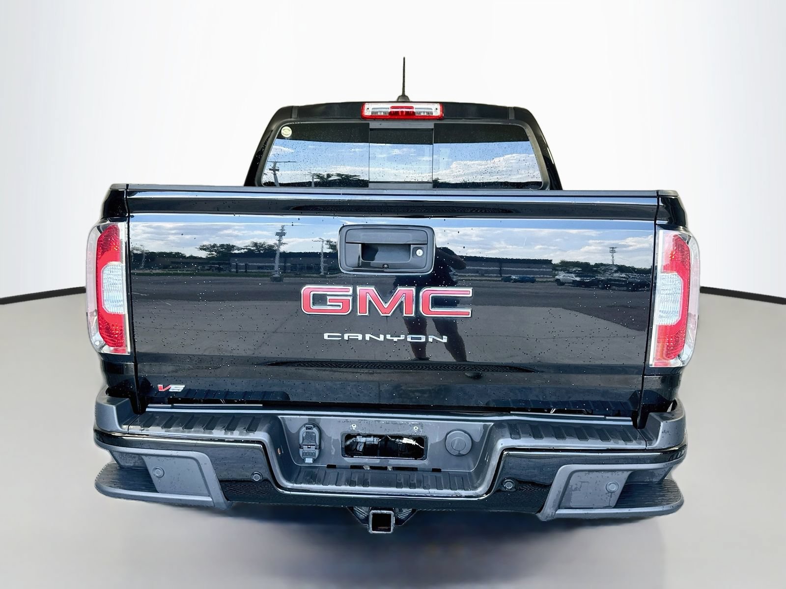 Used 2022 GMC Canyon Elevation w/ Elevation Premium Package AWD/4WD image 6