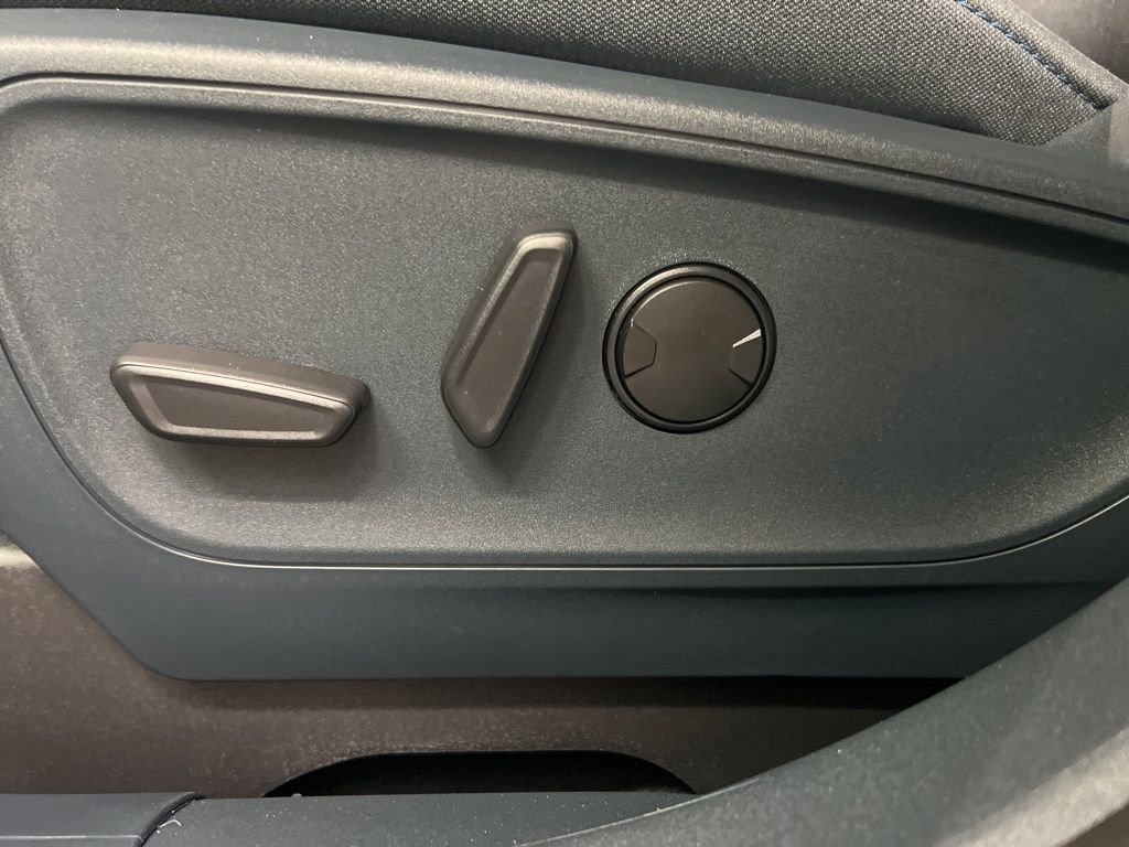 New 2026 Ford Maverick XLT image 28