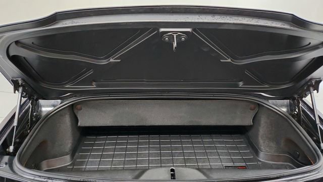 Used 2015 Chevrolet Corvette Stingray Convertible w/ 3LT Preferred Equipment Group image 17