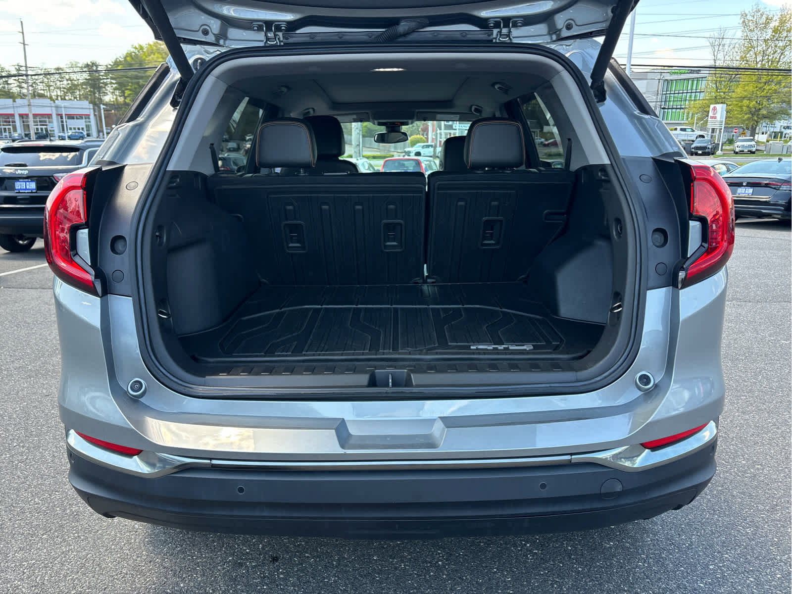 Used 2023 GMC Terrain AT4 w/ Infotainment Package II AWD/4WD image 28