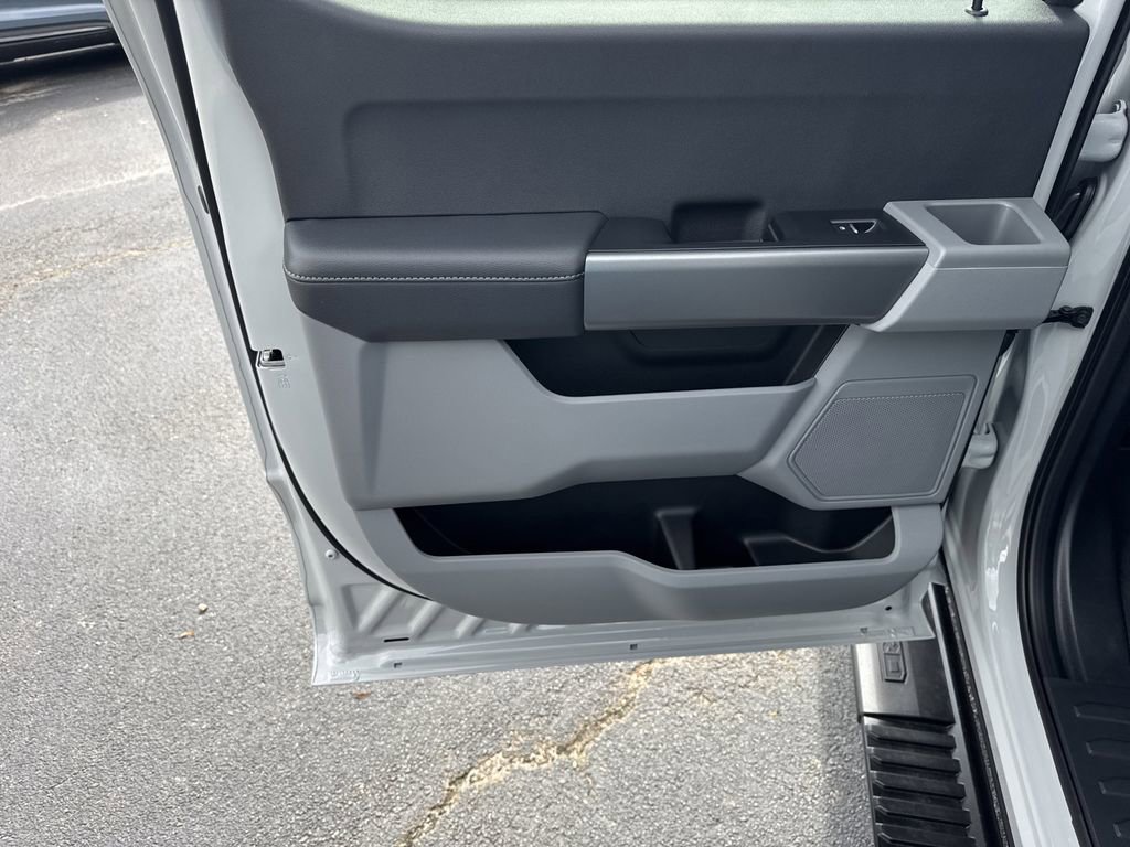 New 2026 Ford F250 XL w/ STX Appearance Package image 21