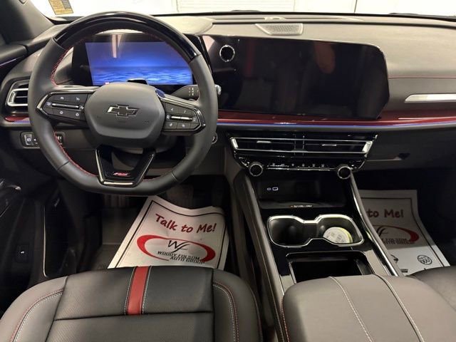 New 2026 Chevrolet Traverse RS w/ LPO, Floor Liner Package FWD image 21