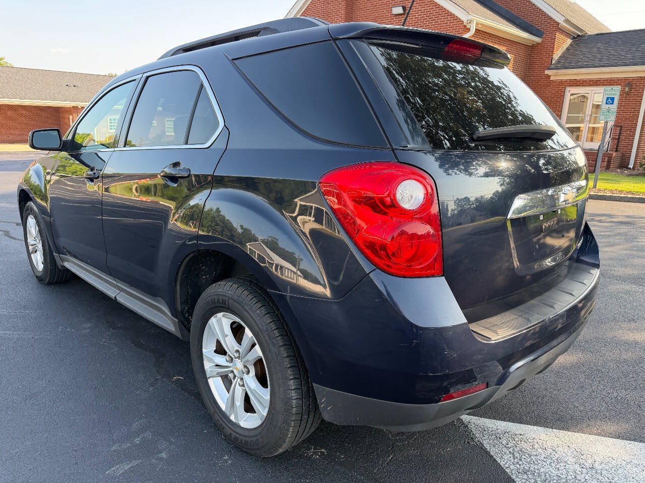 Used 2015 Chevrolet Equinox LT w/ Driver Convenience Package FWD image 5