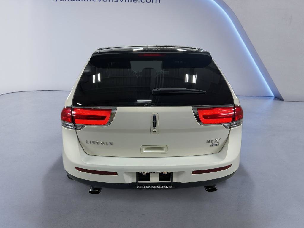 Used 2012 Lincoln MKX AWD image 3